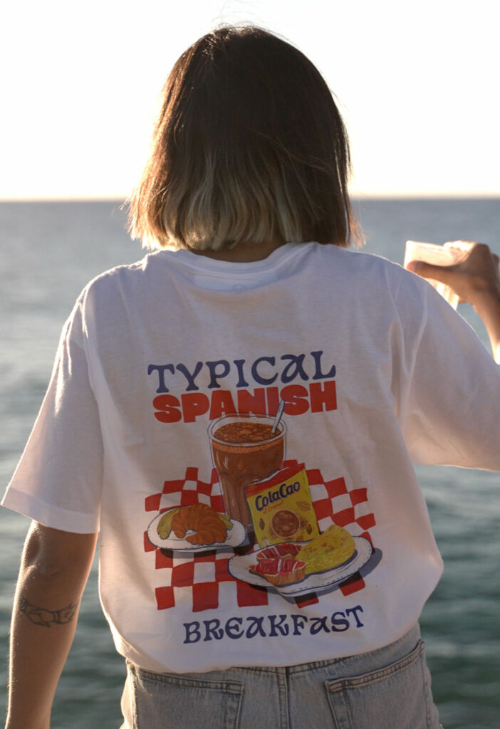 Typical Spanish Breakfast Diseño de Camisetas Colacao